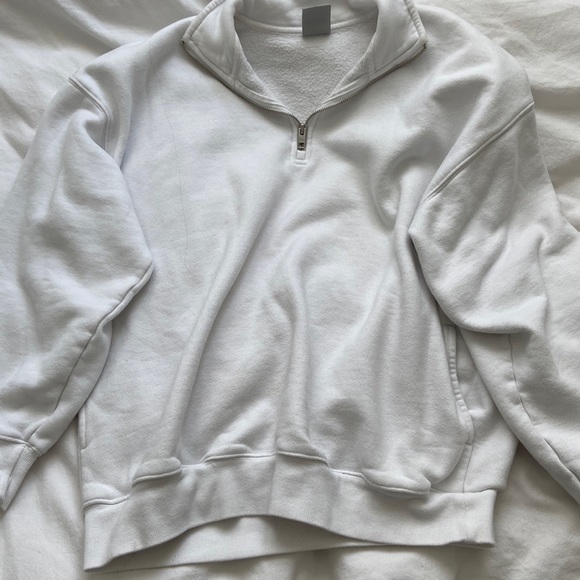 Aritzia Sweaters - Aritzia 1/4 zip hoodie